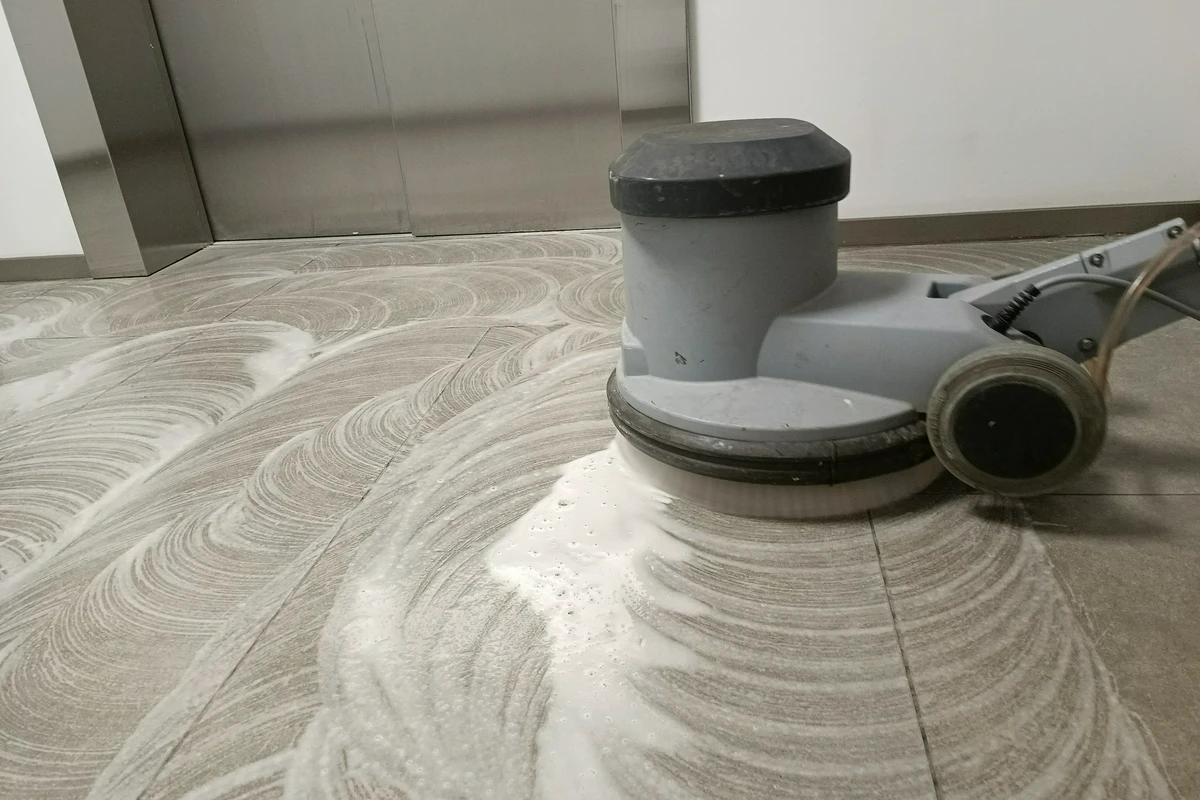 mycie maszynowe podłogi